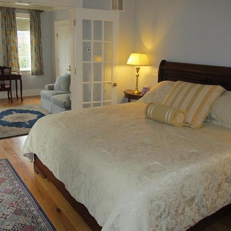 Compass Rose Inn Ньюберіпорт Екстер'єр фото