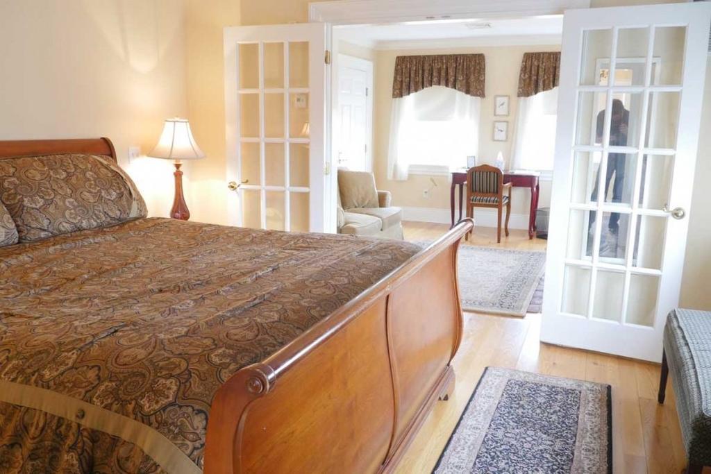 Compass Rose Inn Ньюберіпорт Екстер'єр фото